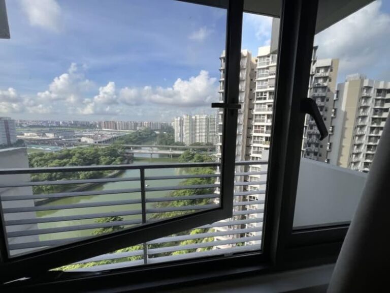 Stunning High-Floor Dual-Key Studio with Unblocked River Views